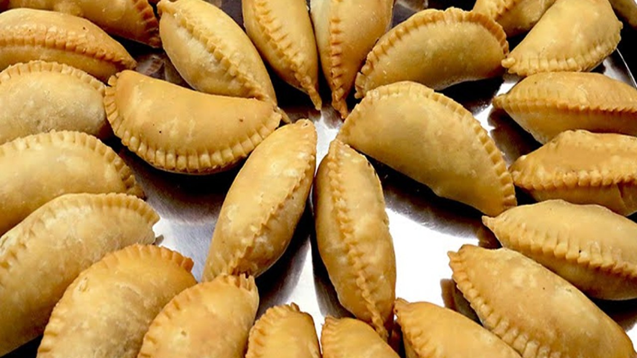 Sooji Mawa Gujiya